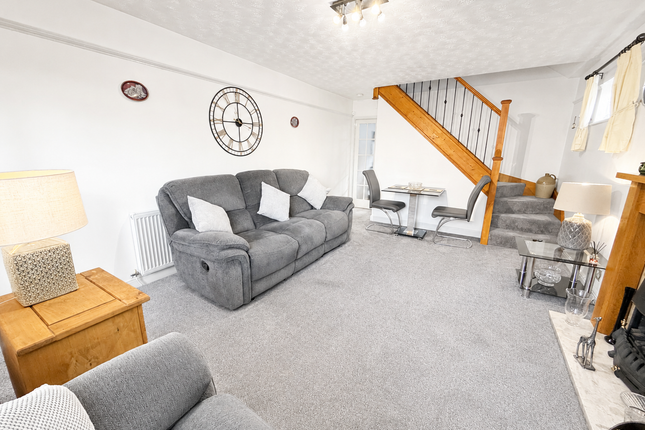 11, Fox Foot Drive, Brierley Hill photo 4