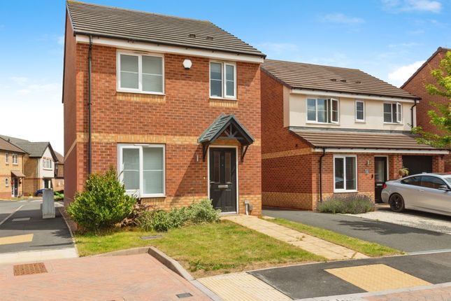 3-bed detached on 3, Till View, Stafford, £280,000