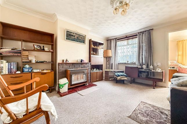 15, Leith Avenue, Fareham photo 3