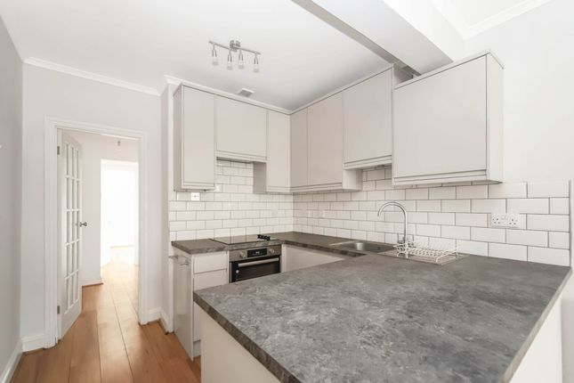 Flat 1 Stratford House, Queen Street, Tring photo 4