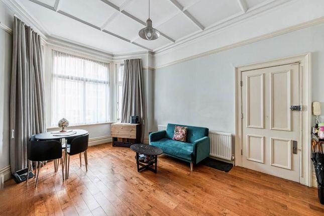 Flat 2, 70 Comeragh Road, London photo 2