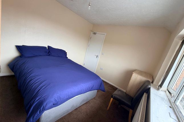Roseleigh Road, Rednal, BIRMINGHAM photo 4