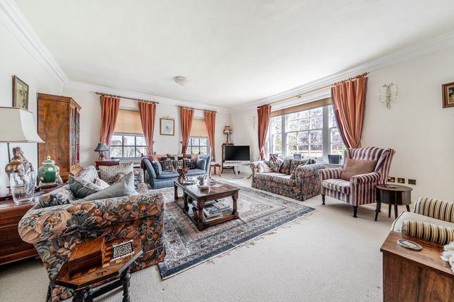 5, The Manor House, Causeway, Horsham photo 2