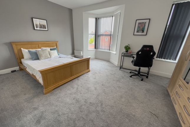 Shared accommodation to rent in Sheil Road, Fairfield, Liverpool