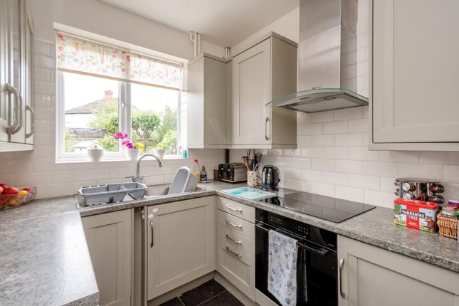 12, St. Helens Road, Harrogate photo 4