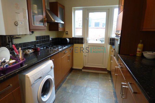 Terraced house to rent in Cambridge Street, Leicester