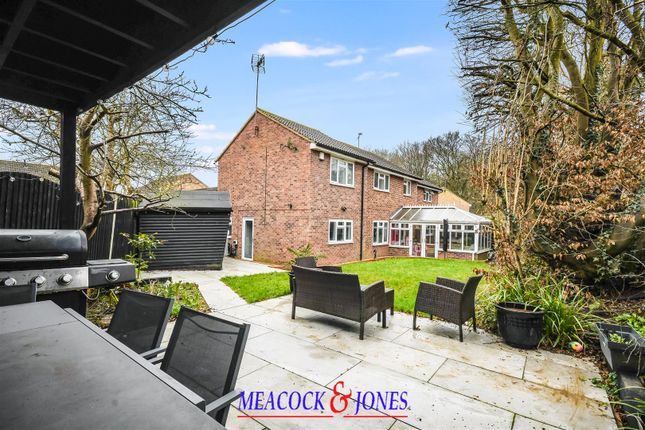59, Brocksparkwood, Brentwood photo 2