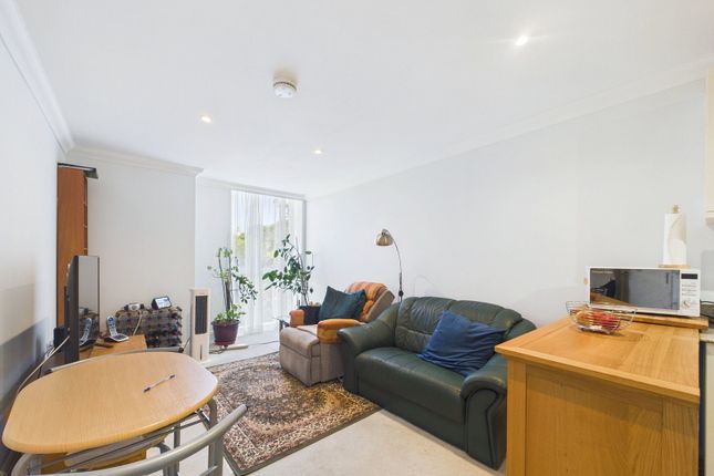 Flat 30 Fleur de Lis, Courtland Road, Paignton photo 2