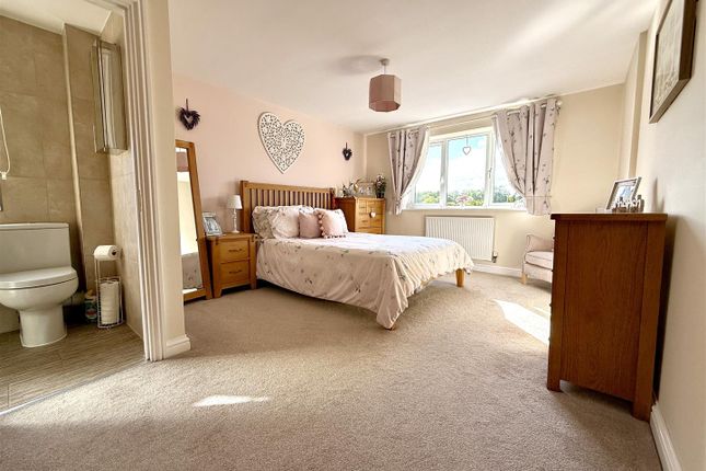 Lady Thorn, Tibberton photo 4