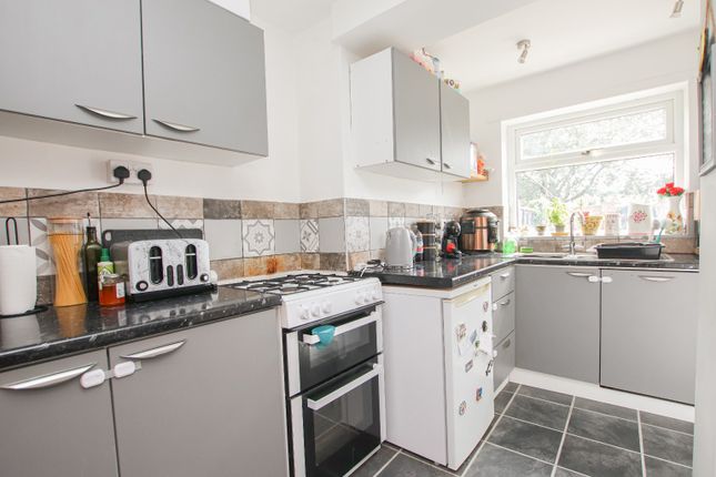 30 Lisburn Close, Lincoln, Lincolnshire photo 4