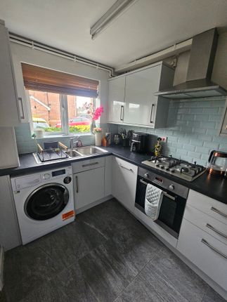 11, Strouds Close, Chadwell Heath, Romford, Strouds Close, Chadwell Heath, Romford, Romford photo 4