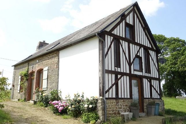 Thumbnail Detached house for sale in Le Teilleul, Basse-Normandie, 50640, France