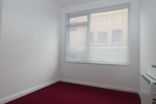 12, Albion House, Folkestone photo 5