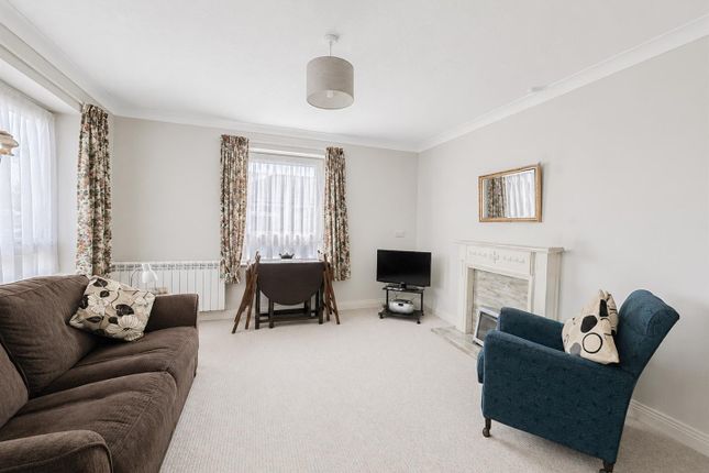 Flat 2, Belmont, Terminus Road, Bexhill-On-Sea photo 2
