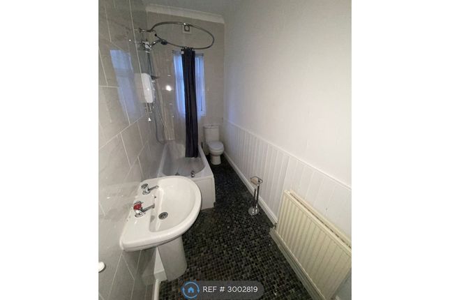 Aketon Road, Castleford photo 3