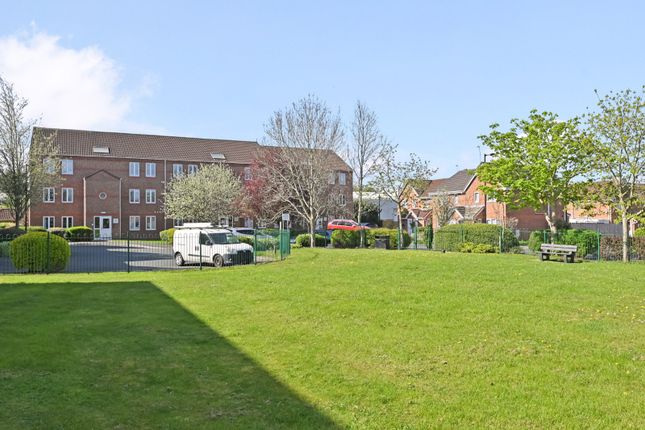 8,, Danube House, Huntington Road photo 2