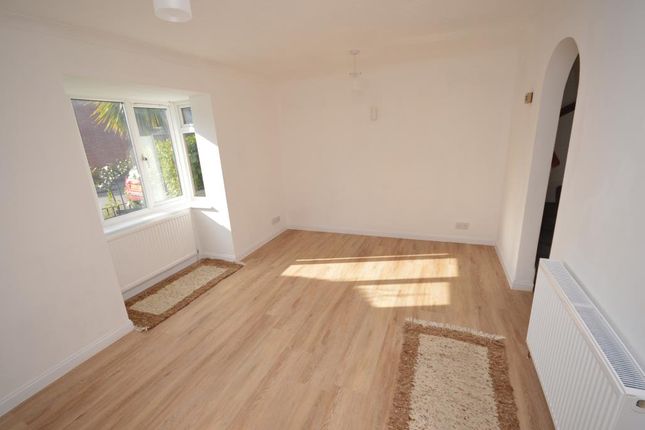 18 Eastern Road, Lymington, Hampshire photo 4