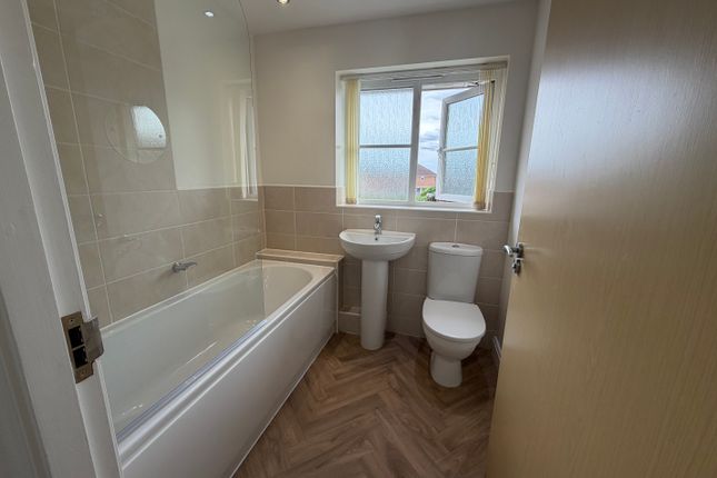 19, Brookhaven Way, Rotherham photo 2