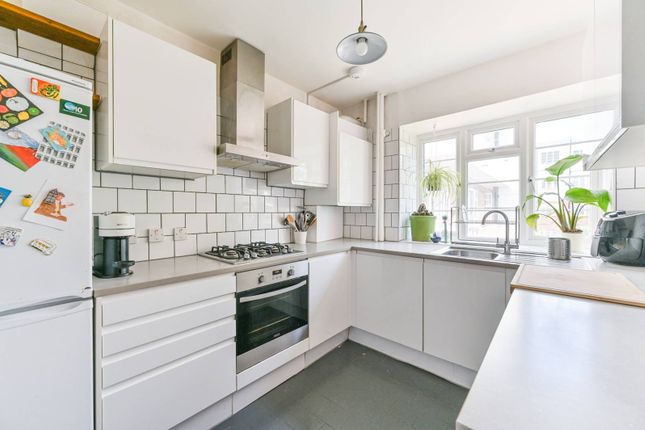 Thumbnail Flat for sale in The Woodlands, Upper Norwood, London