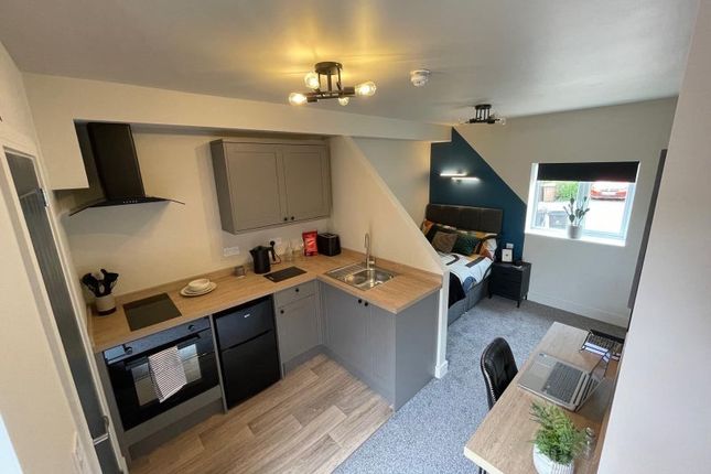 Bright And Modern Studio Apartment Featuring A Com...