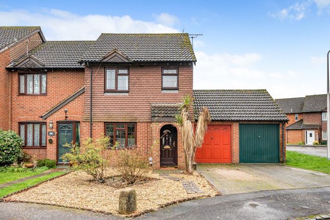 Thumbnail Semi-detached house for sale in Thatcham, Kennet Heath