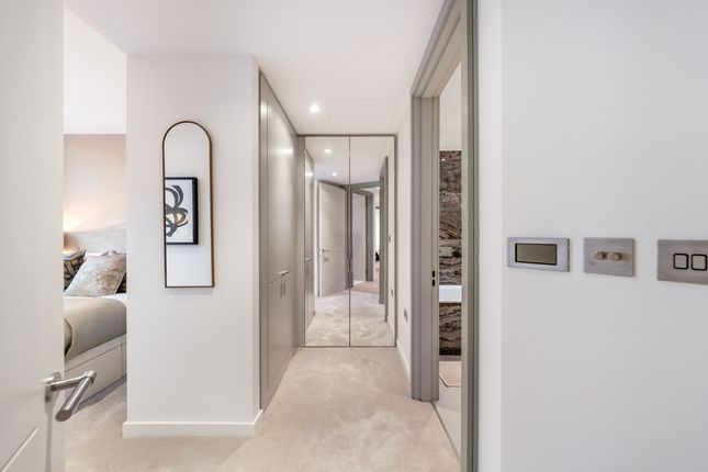Flat 1208, 1, Newcastle Place, London photo 3
