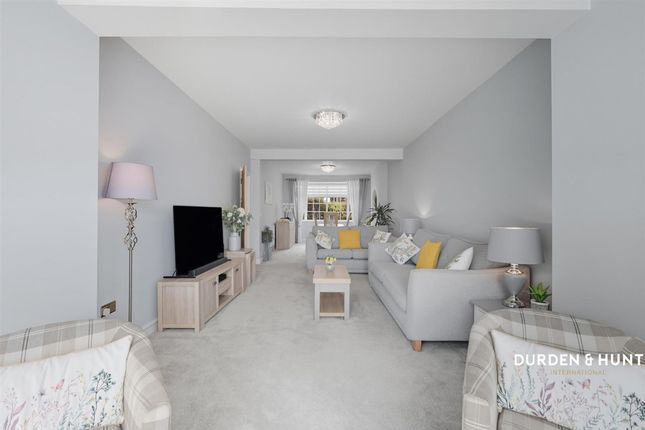 12 Deveron Way, Romford photo 4
