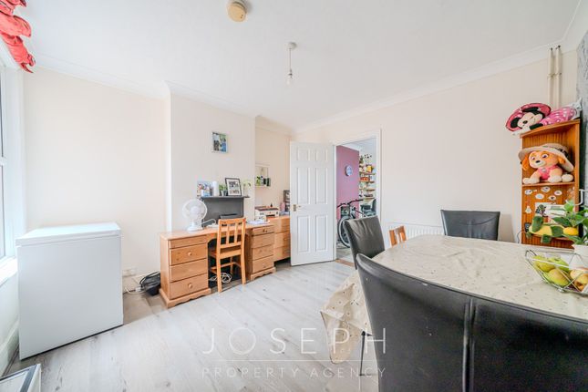 54 Rosebery Road, Ipswich photo 4