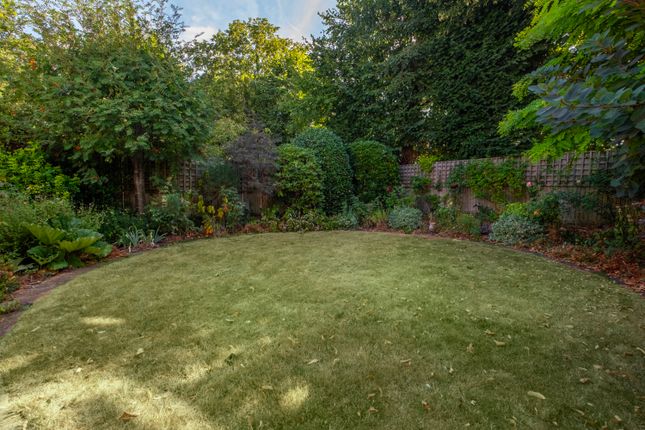 29, Westcoombe Avenue, London photo 3