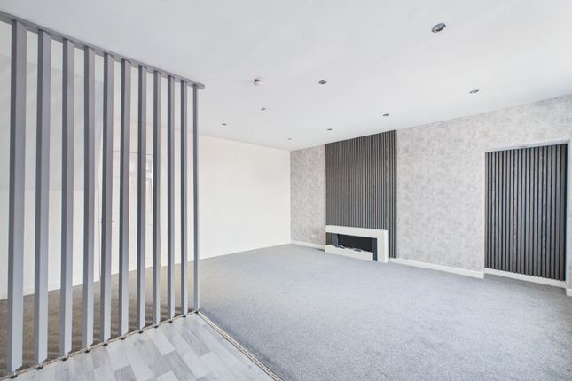 76 Biggar Road, Motherwell photo 3