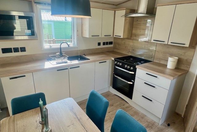 LP286 ABI Beverley caravan at Lowther Holiday Park, Penrith, Penrith photo 2