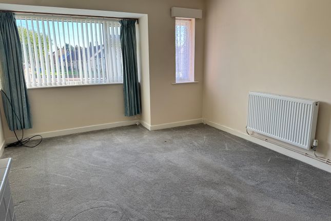Earlswood Drive, Nottingham photo 5