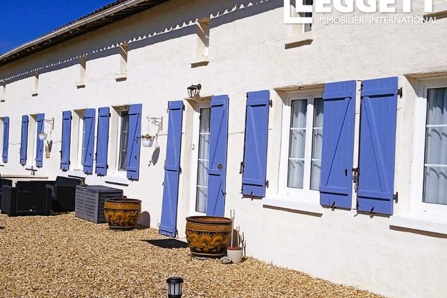 Villa for sale in Saint-Romain, Charente, Nouvelle-Aquitaine