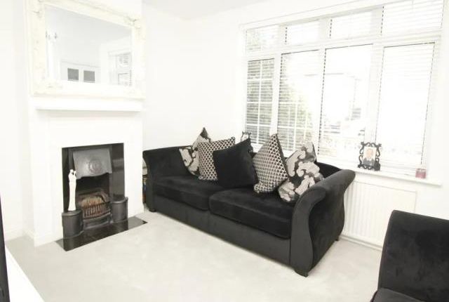75, Hamilton Road, Feltham photo 4