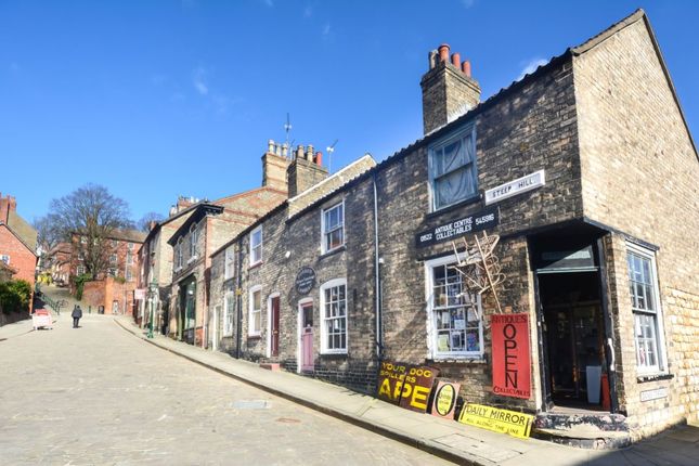 The-Strait-Leading-To-Steep-Hill
