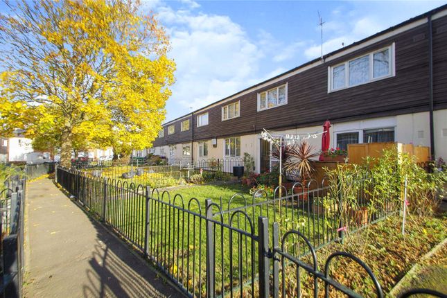 Flat for sale in Cleveland Close, Nottingham, Nottinghamshire