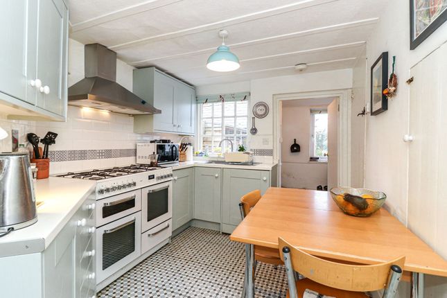 3 Windmill Cottage, Kings Langley photo 5