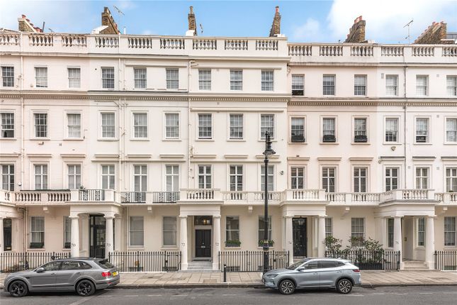 Flat 3, 72, Eaton Place, London photo 4