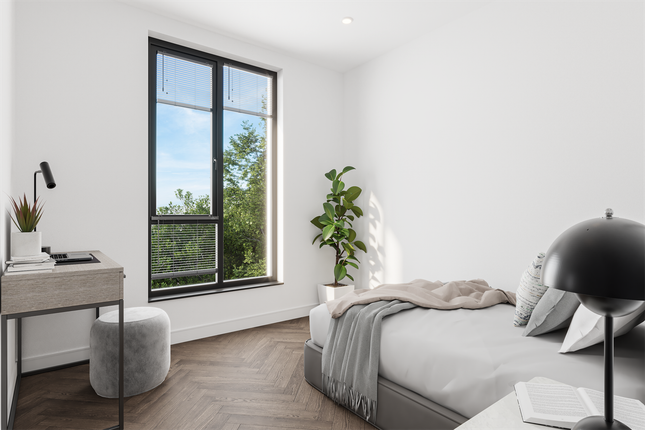 Flat for sale in Watford Way, Mill Hill, London