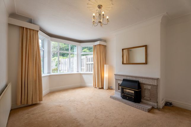 693 Scott Hall Road, Leeds photo 3