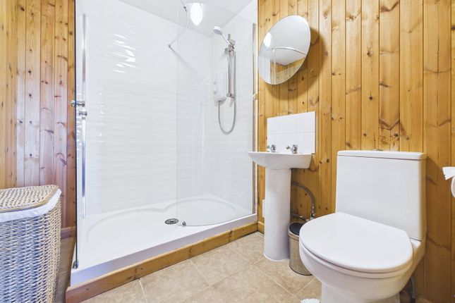 6, Chinkwell Rise, Torquay photo 4