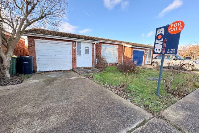 2-bed other on 87, Princess Gardens, Rochford, £325,000