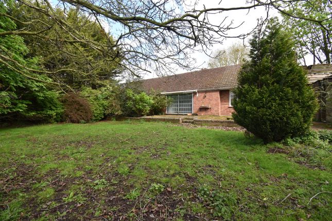 Detached bungalow for sale in Cambridge Road, Fenstanton, Huntingdon