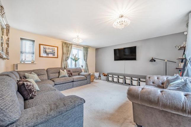 Detached house for sale in Aylesbury, Buckinghamshire