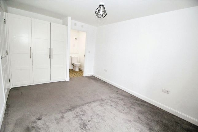 Flat for sale in Tawny Avenue, Wixams, Bedford, Bedfordshire