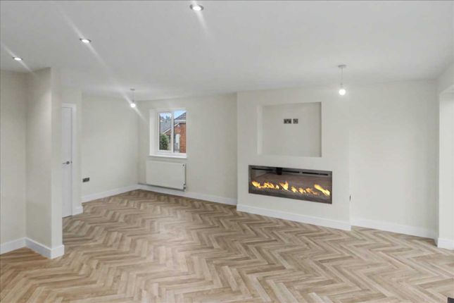 4, Brynsmoor Road, Nottingham photo 4