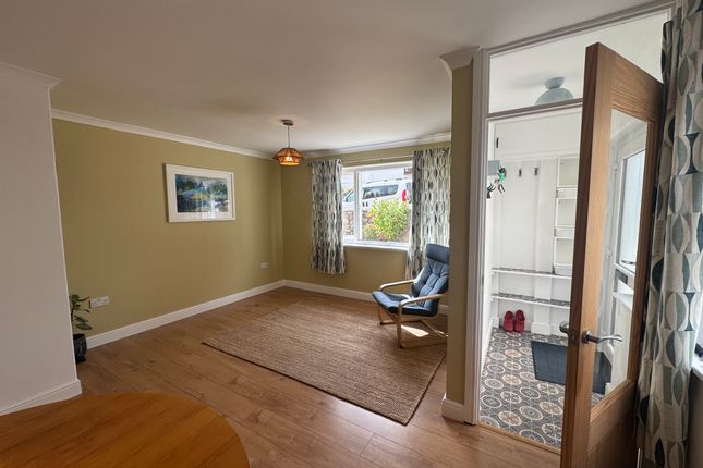 2, Barton Close, Heamoor photo 3