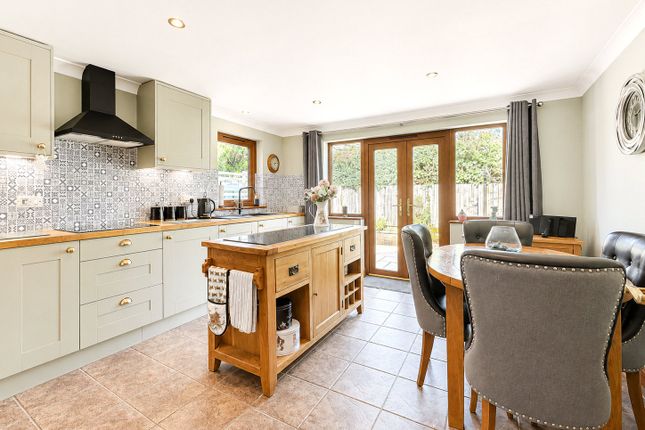 15 Marshalls Mead, Beaford Winkleigh Devon, Devon photo 4