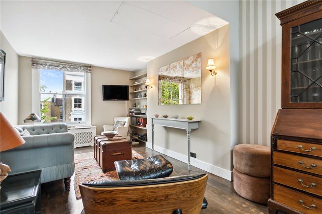 Second Floor Flat, 39, Leamington Road Villas, London photo 4