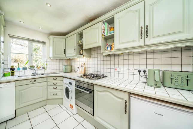 28, Catherine Drive, Richmond photo 3